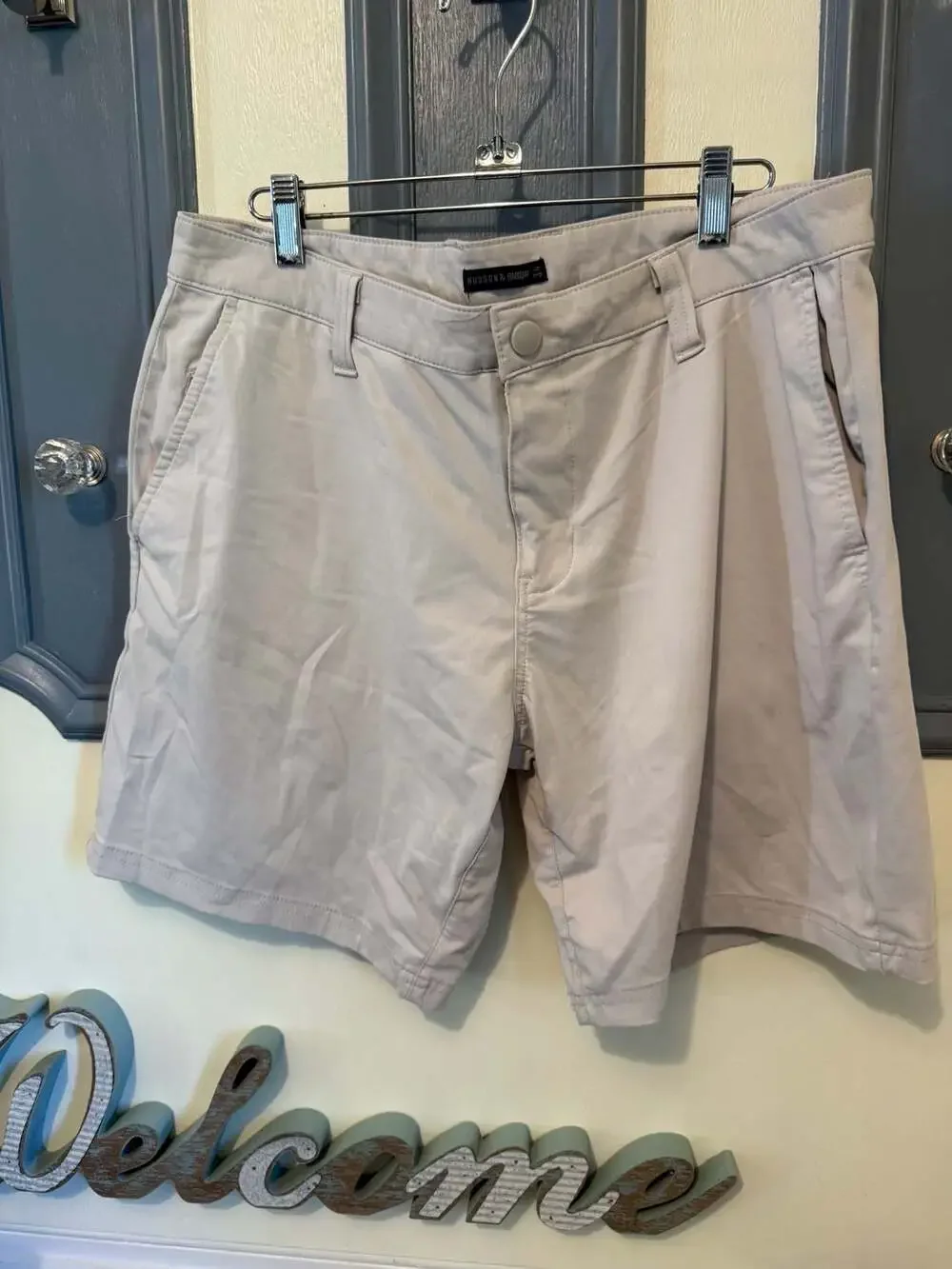 Hudson & Barrow Men's Khaki Casual Shorts Size 34